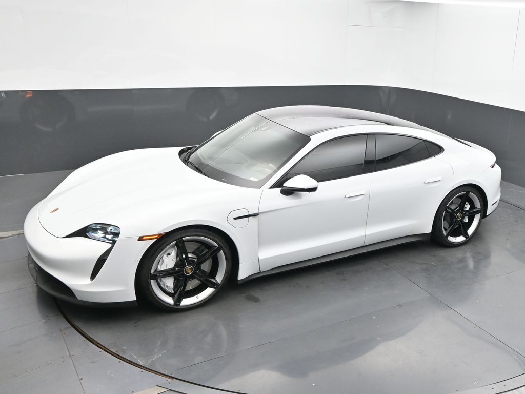 2020 Porsche Taycan 4S Image 4 of 73