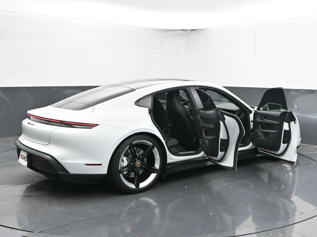 2020 Porsche Taycan 4S Image 42 of 73