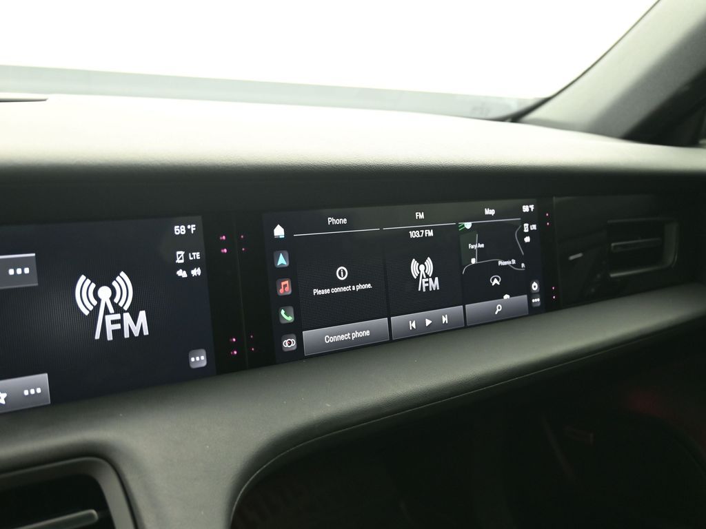 2020 Porsche Taycan 4S Image 69 of 73