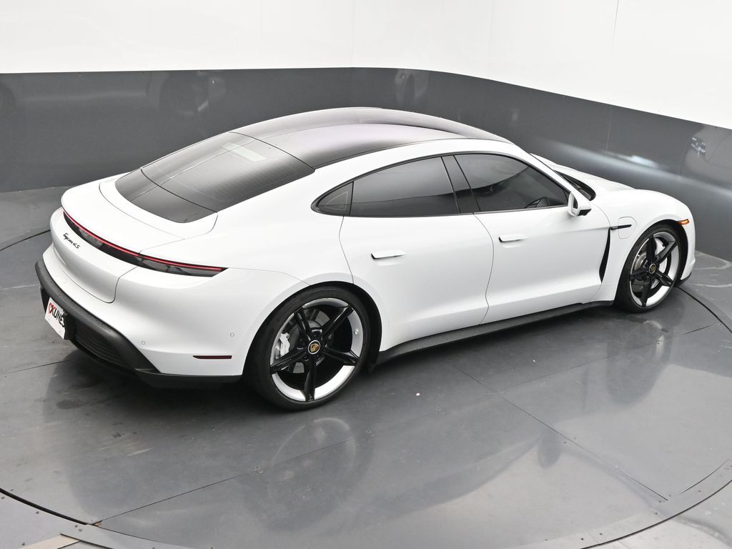 2020 Porsche Taycan 4S Image 25 of 73