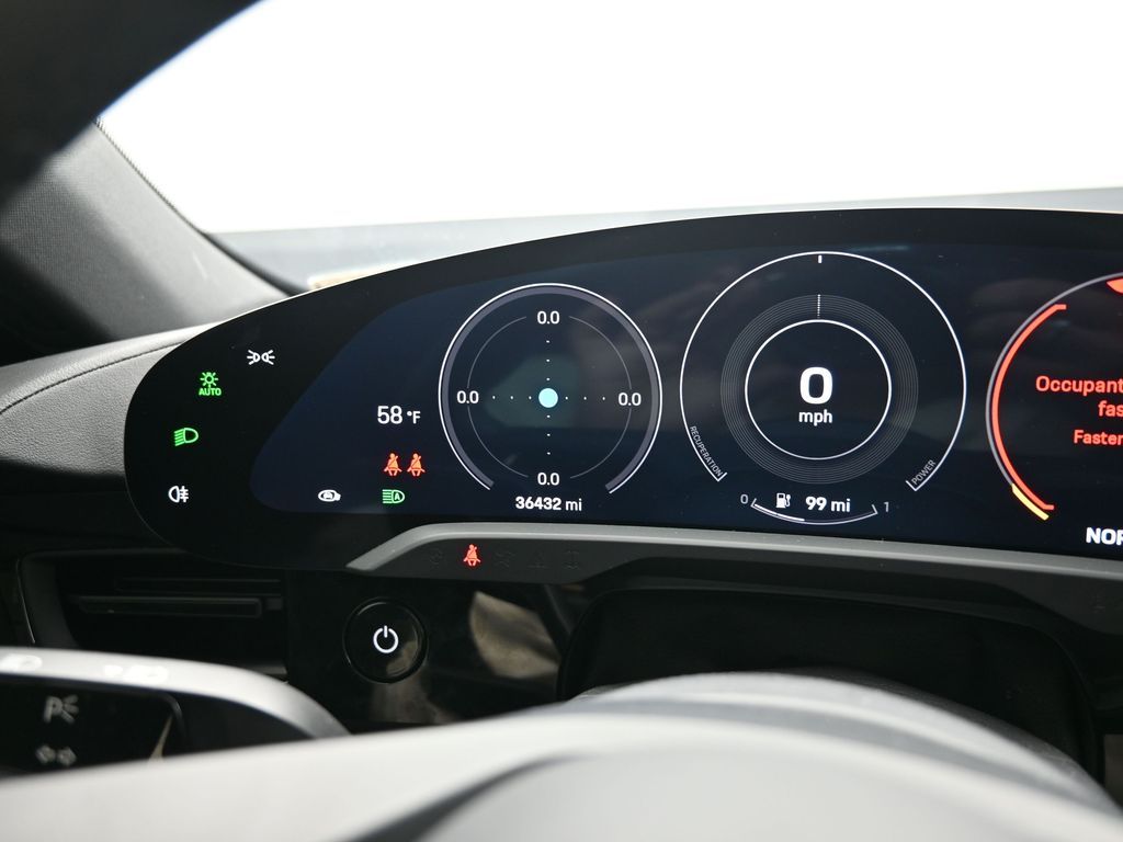 2020 Porsche Taycan 4S Image 48 of 73