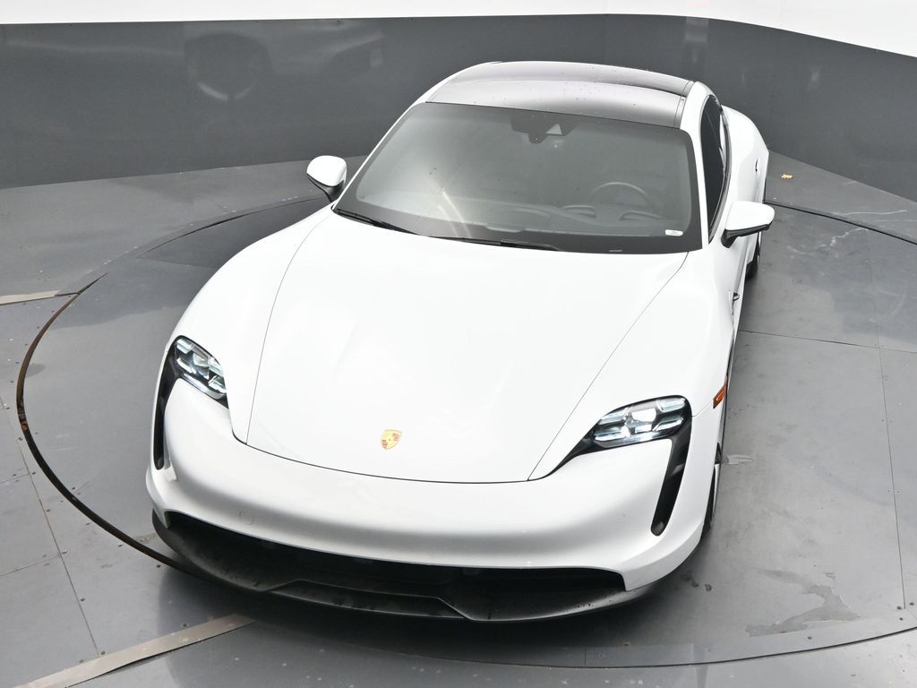 2020 Porsche Taycan 4S Image 8 of 73