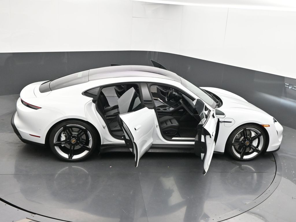 2020 Porsche Taycan 4S Image 64 of 73