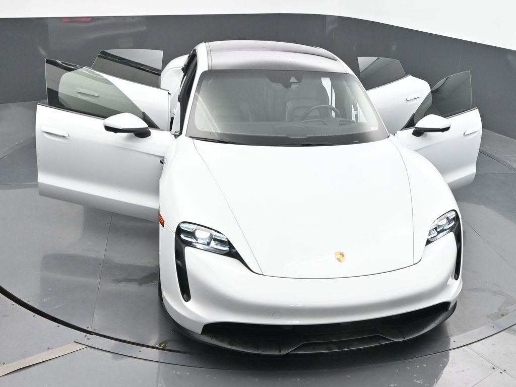 2020 Porsche Taycan 4S Image 14 of 73