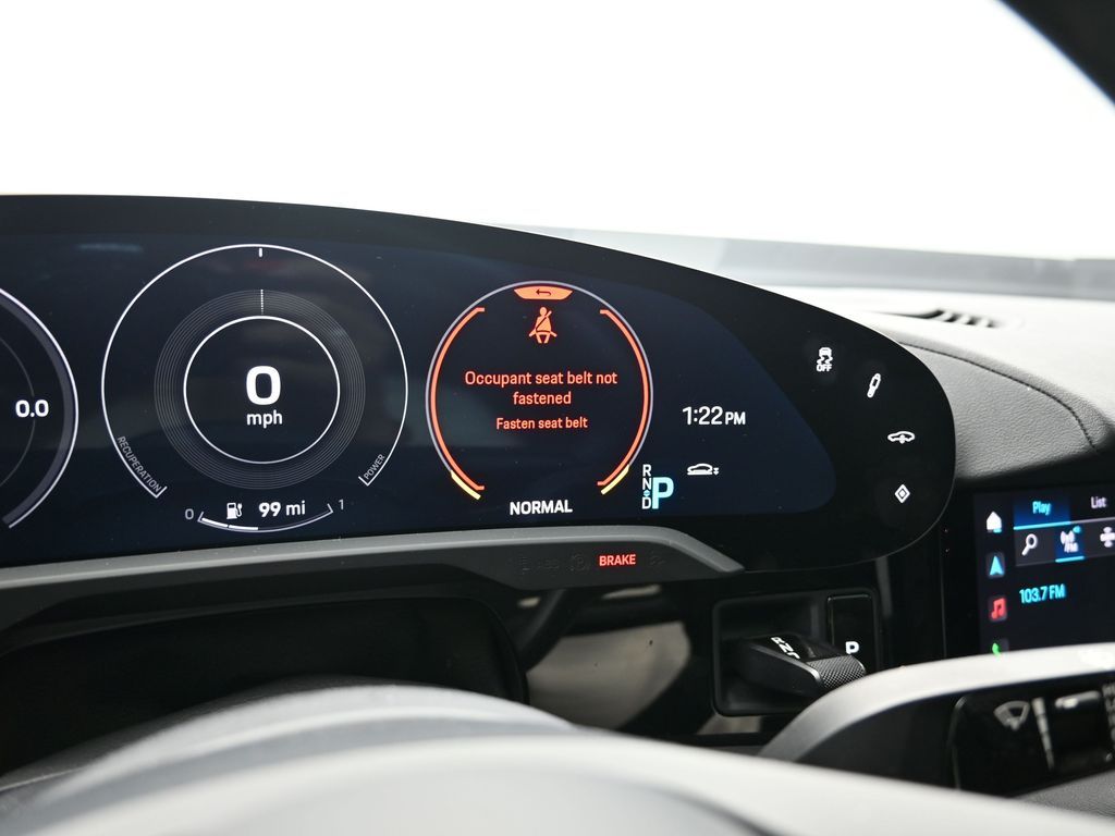 2020 Porsche Taycan 4S Image 49 of 73