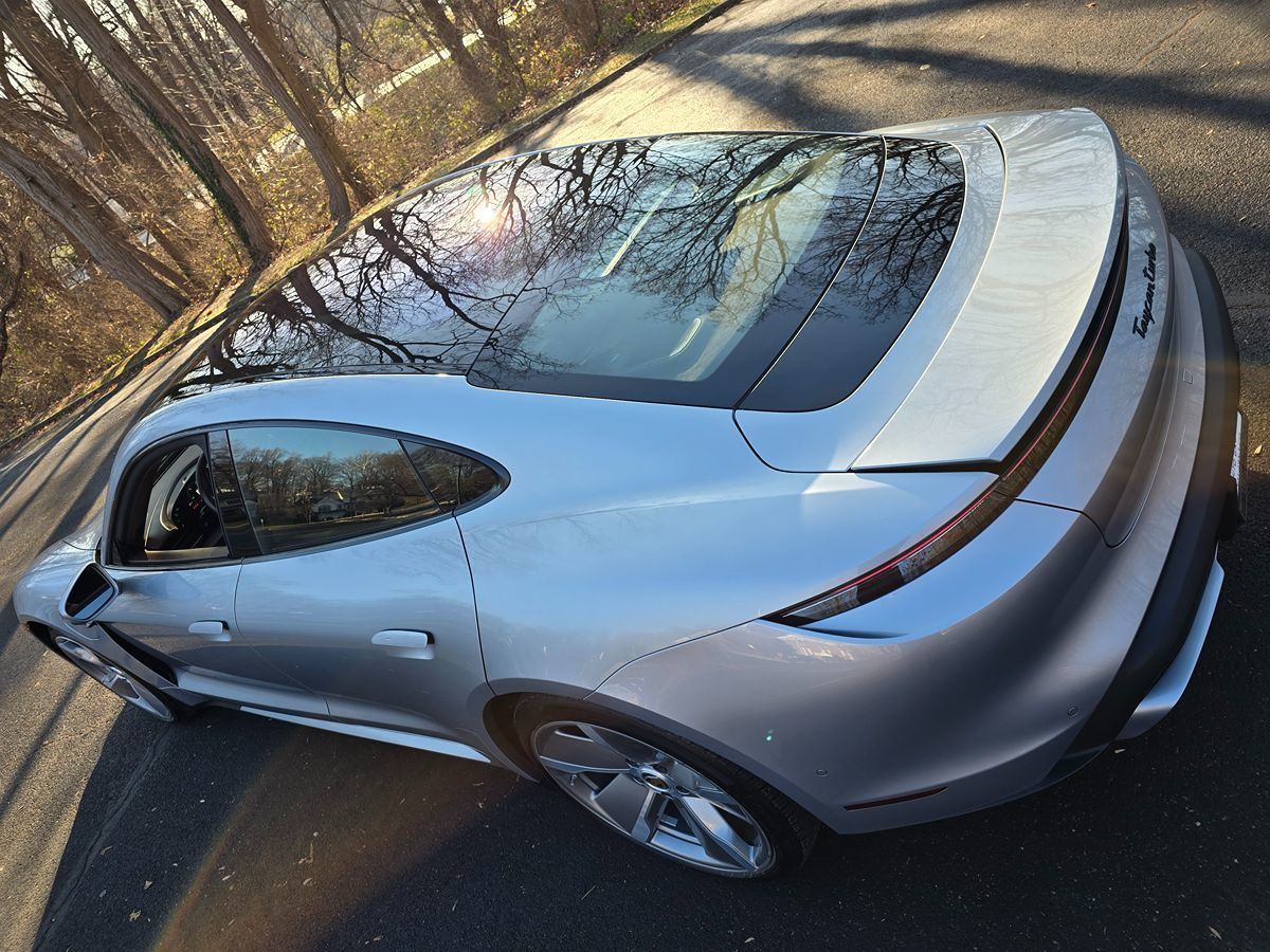 2020 Porsche Taycan Turbo Image 2 of 79