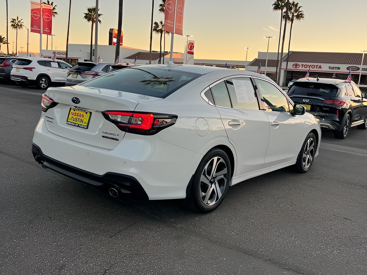 Vehicle image 31 of 34