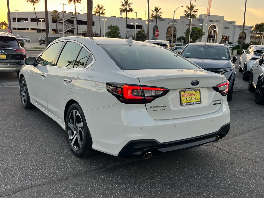 Vehicle image 8 of 34