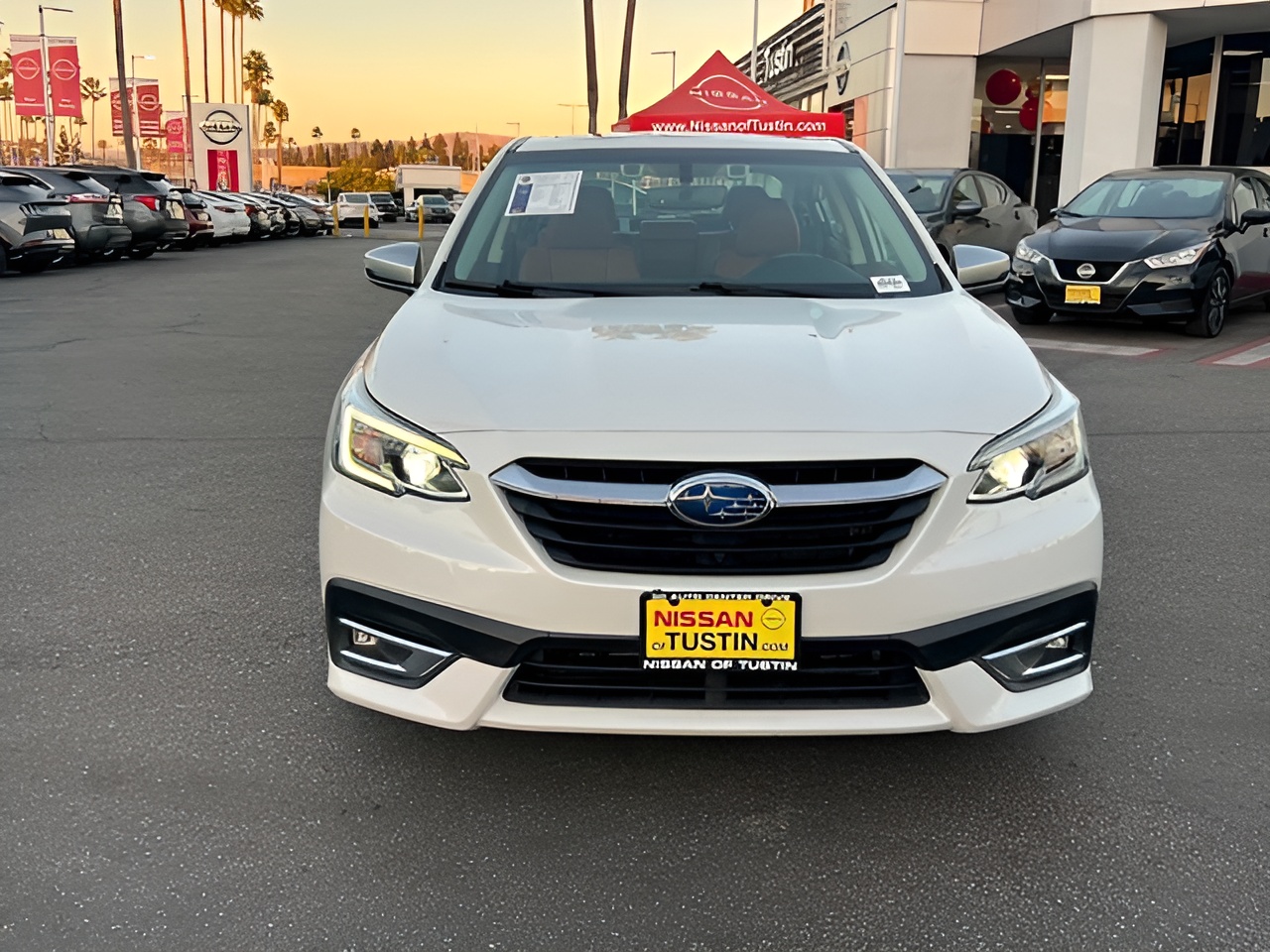 Vehicle image 28 of 34