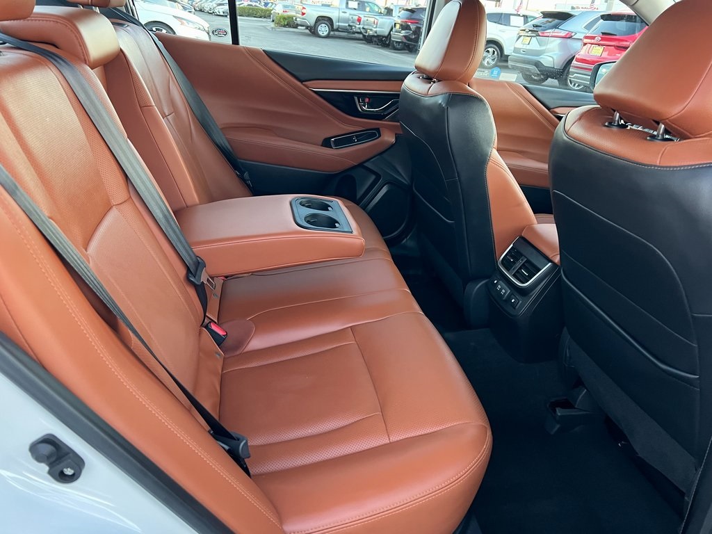 Vehicle image 14 of 34