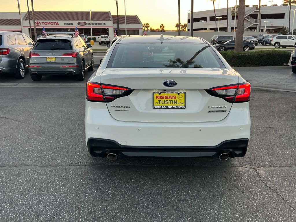 Vehicle image 7 of 34