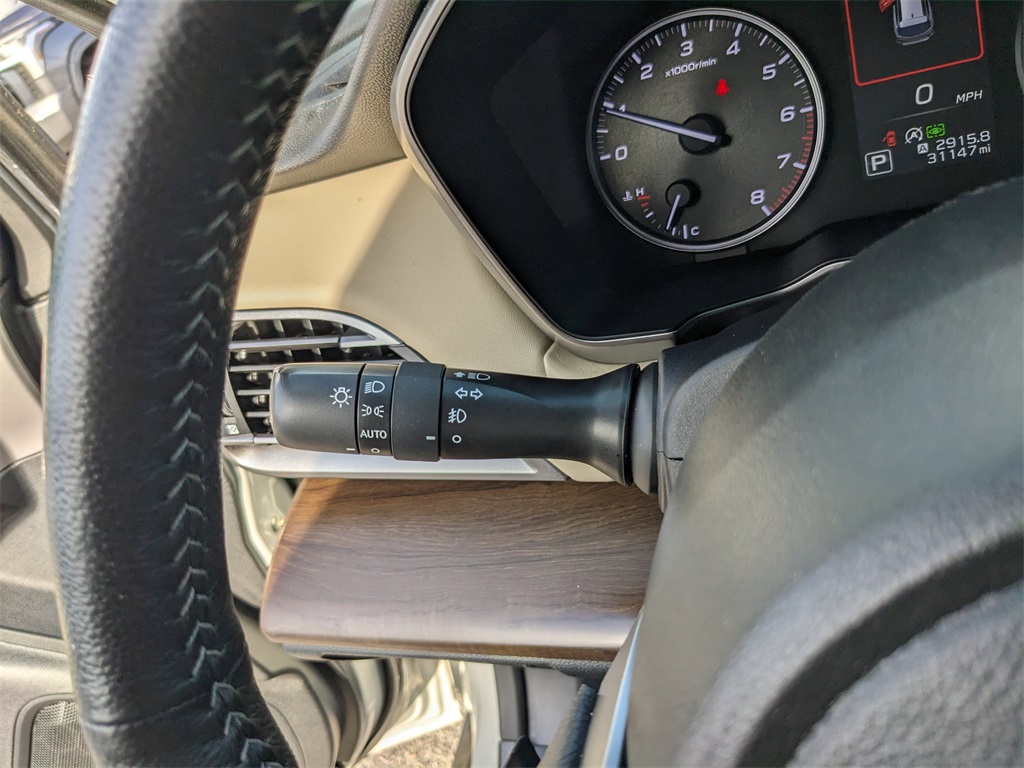 Vehicle image 37 of 38
