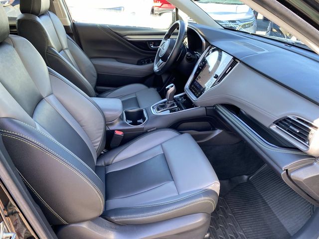 2020 Subaru Outback Onyx Edition XT Image 15 of 34