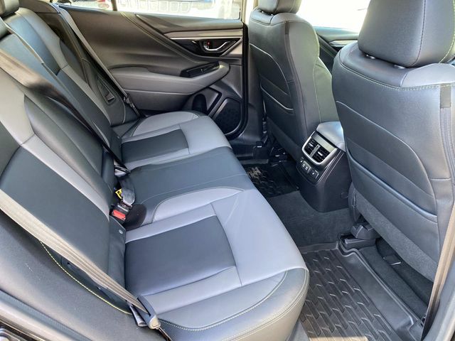 2020 Subaru Outback Onyx Edition XT Image 14 of 34