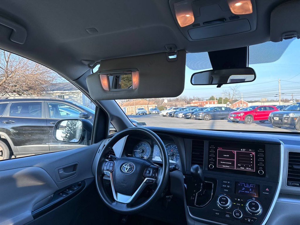 Vehicle image 37 of 53