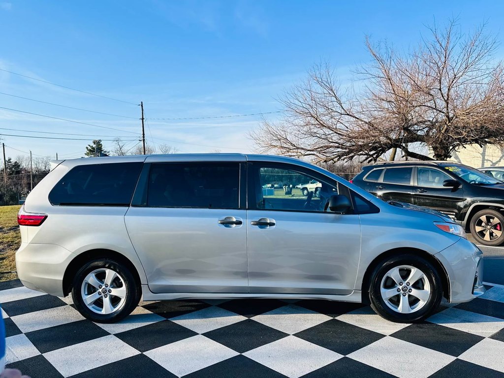 Vehicle image 5 of 53