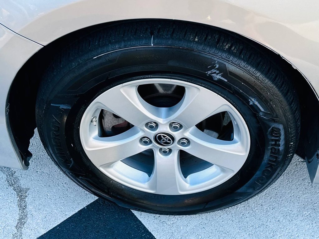 Vehicle image 51 of 53