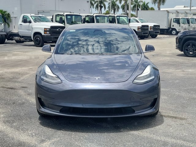 2020 Tesla Model 3 Image 2 of 30