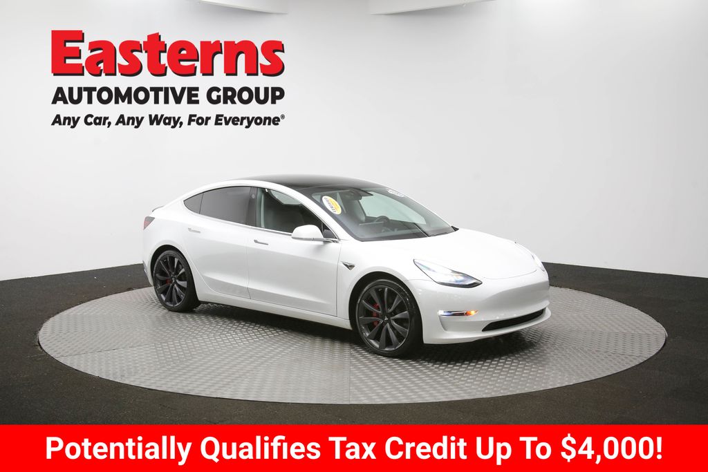 Vehicle image 13 of 62