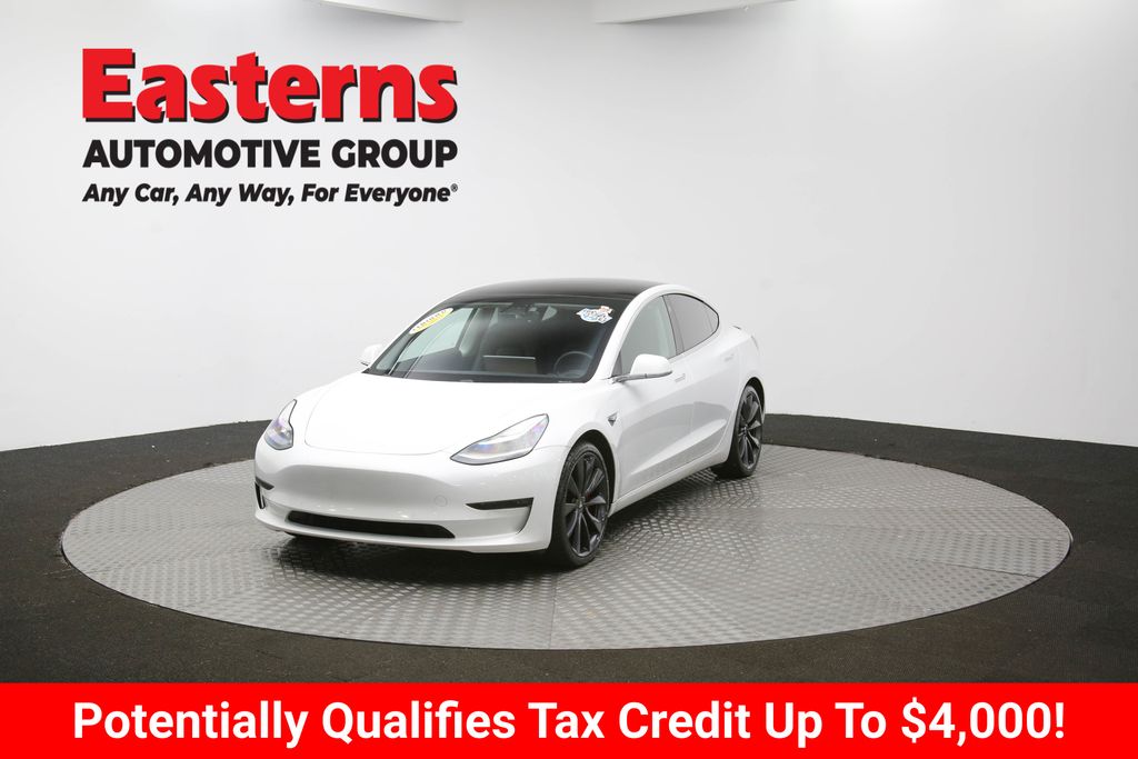 Vehicle image 2 of 62