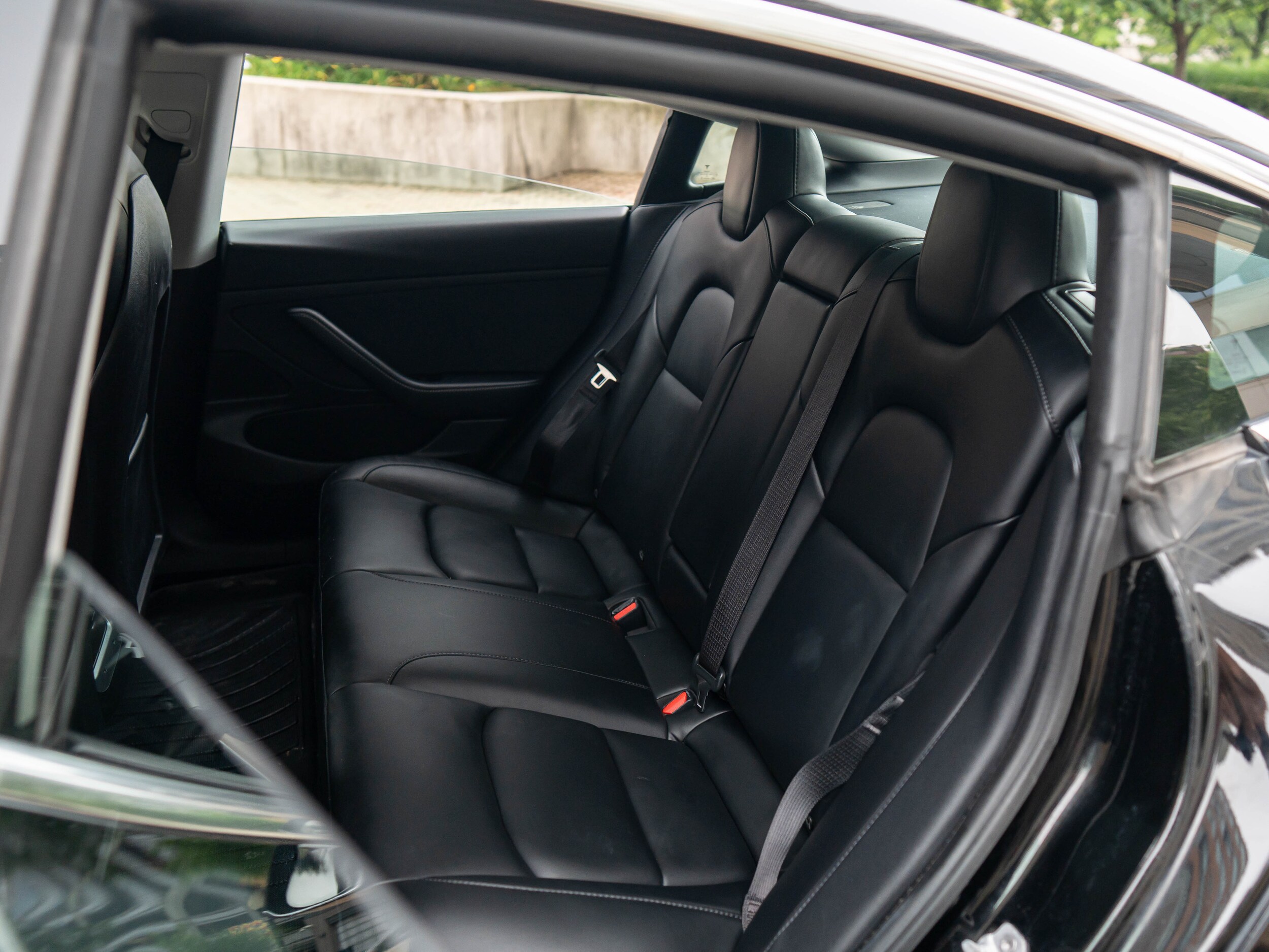 Vehicle image 15 of 44
