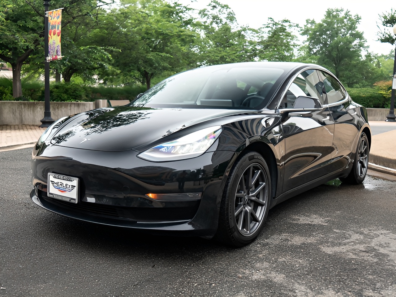 Vehicle image 41 of 44