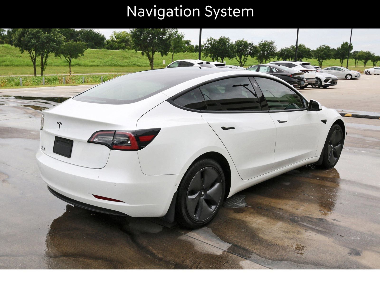 Vehicle image 4 of 26