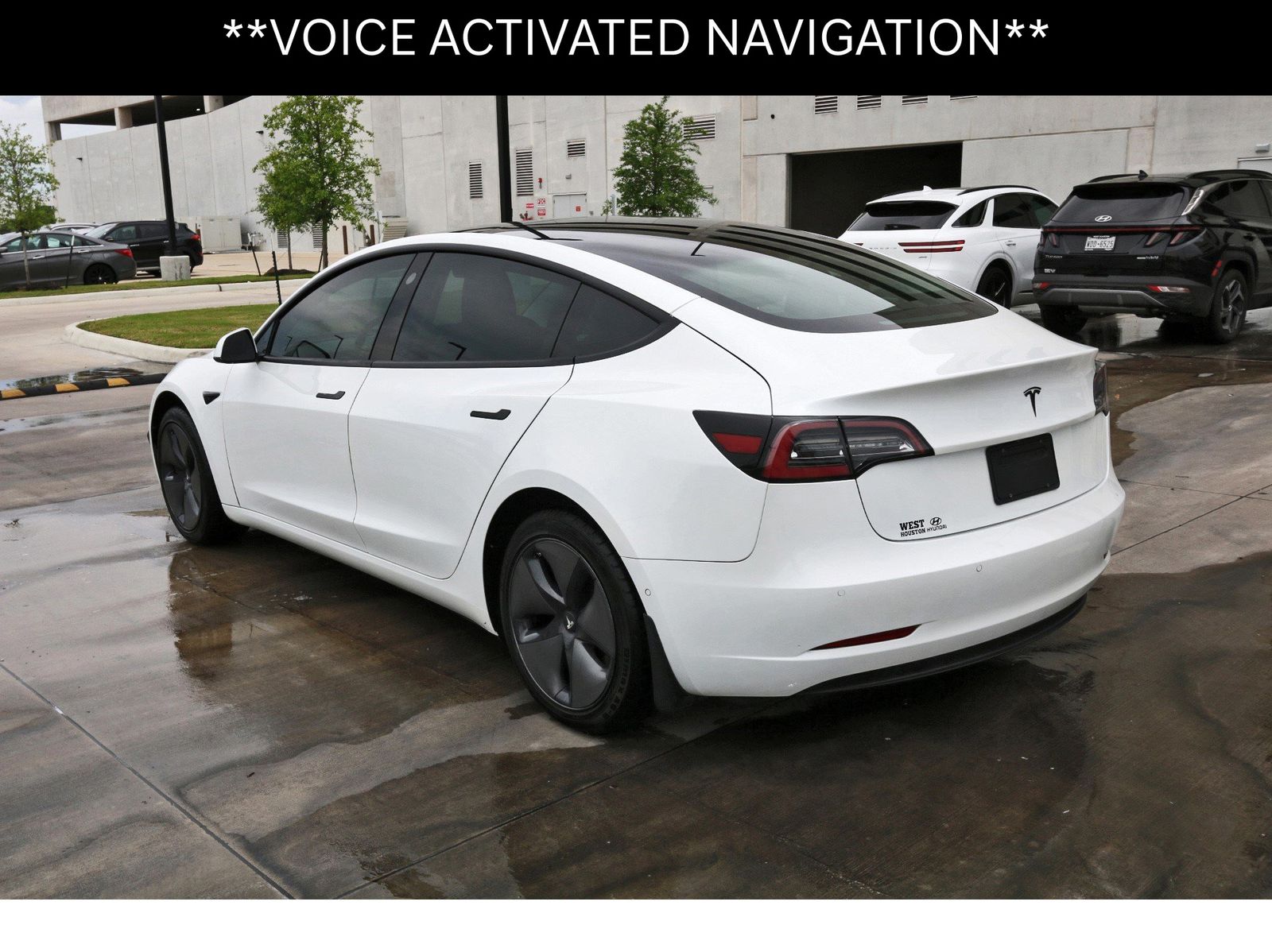 Vehicle image 6 of 26