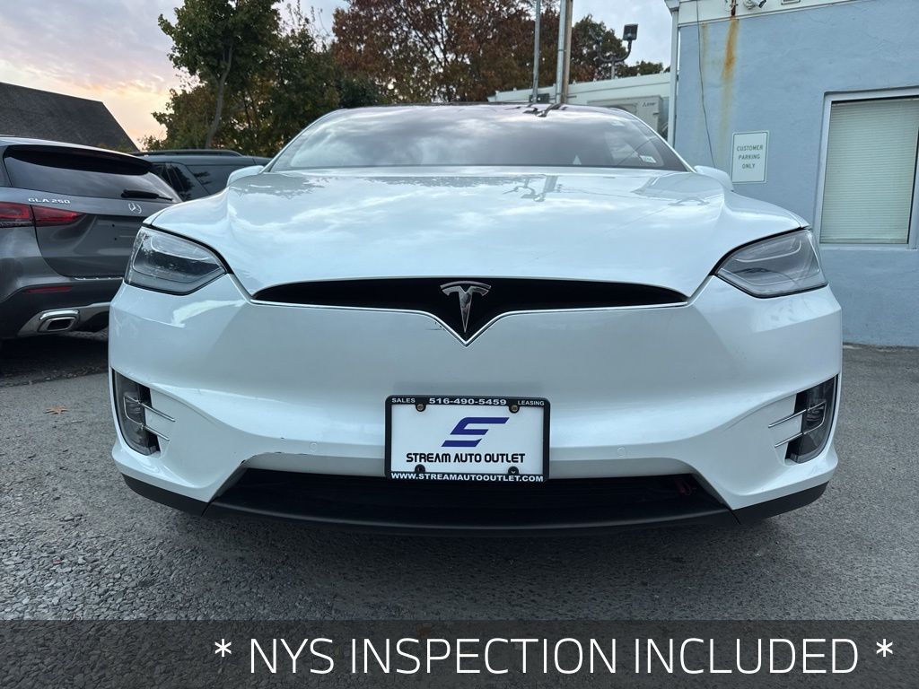 Vehicle image 8 of 33