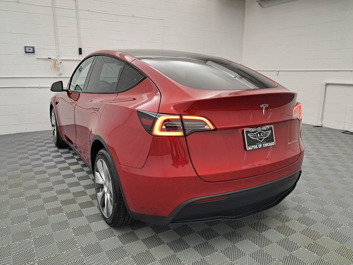 Vehicle image 5 of 46