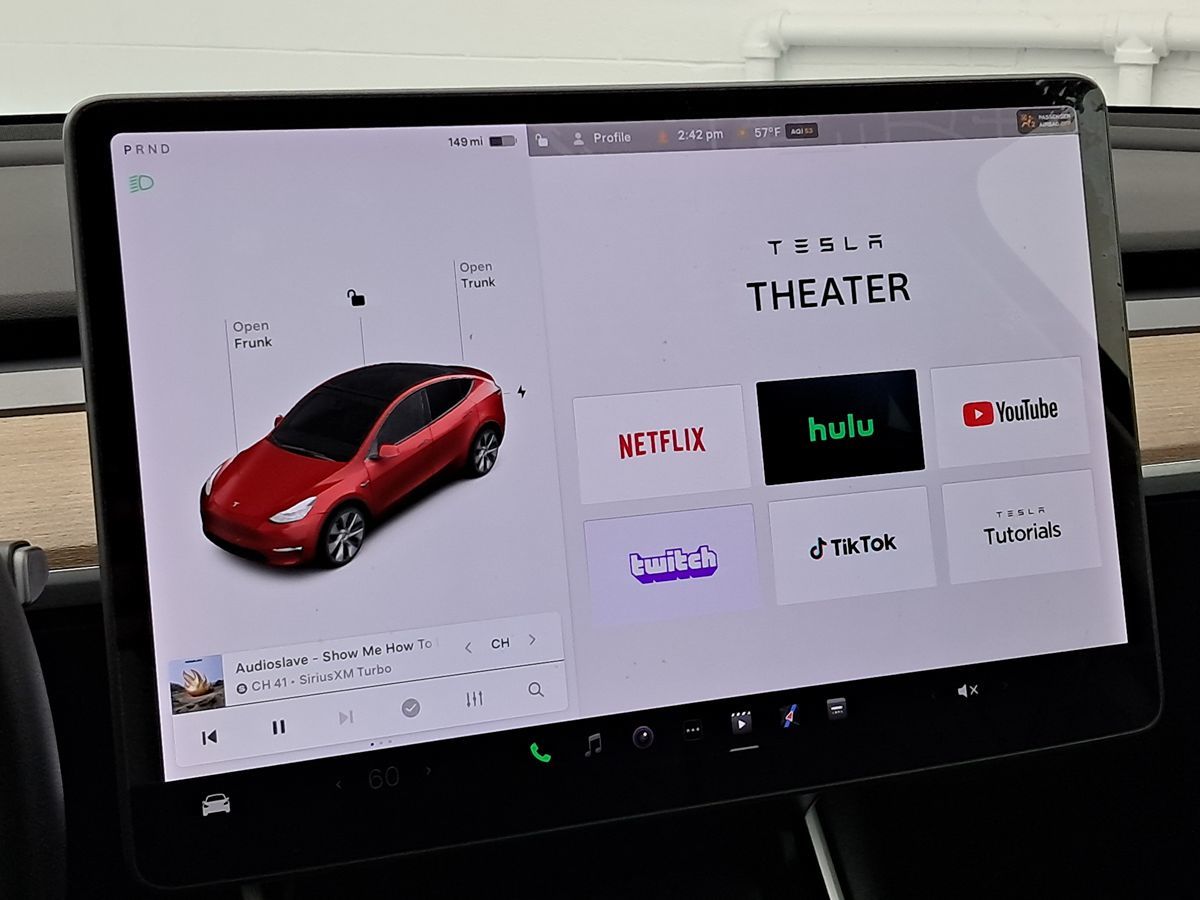 Vehicle image 13 of 46