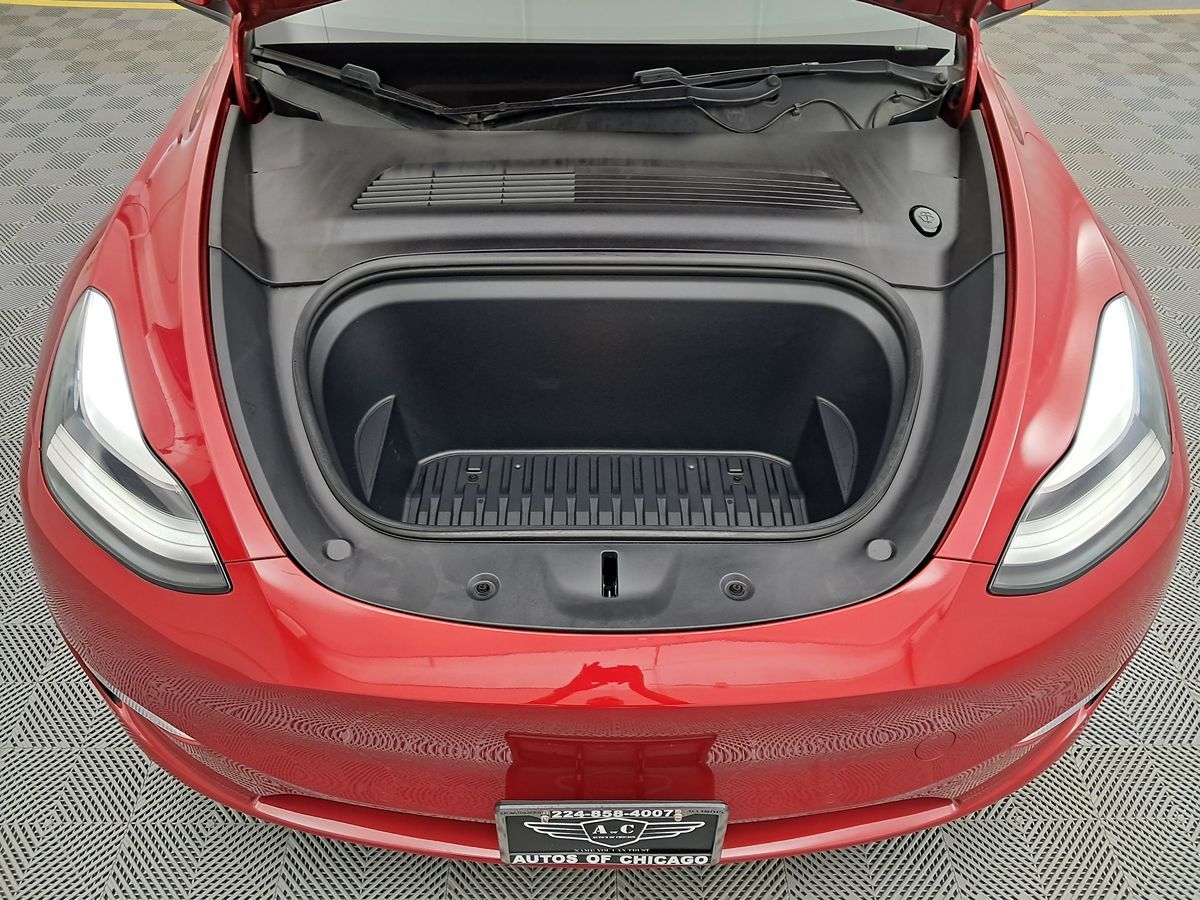 Vehicle image 41 of 46
