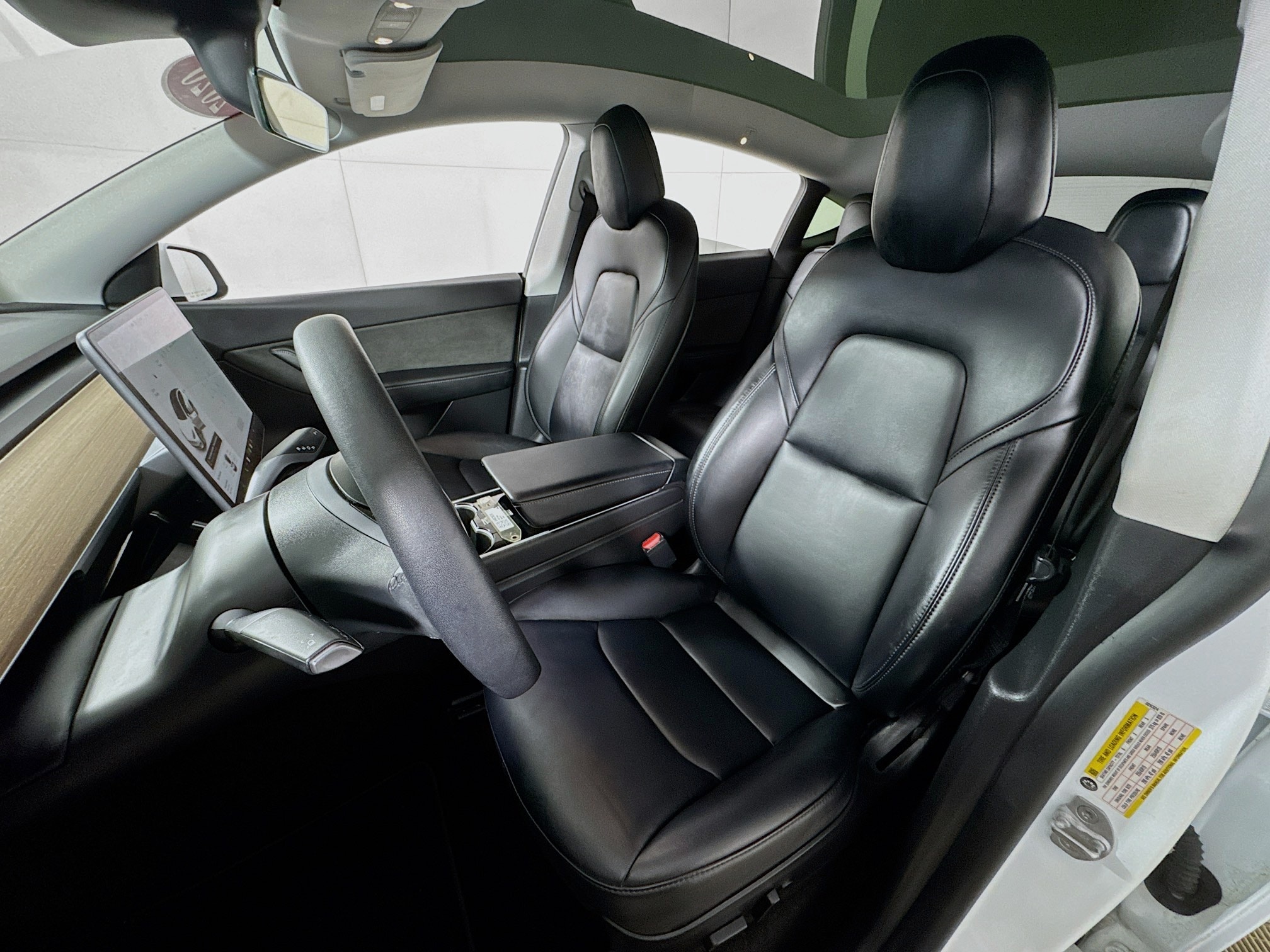 Vehicle image 13 of 29