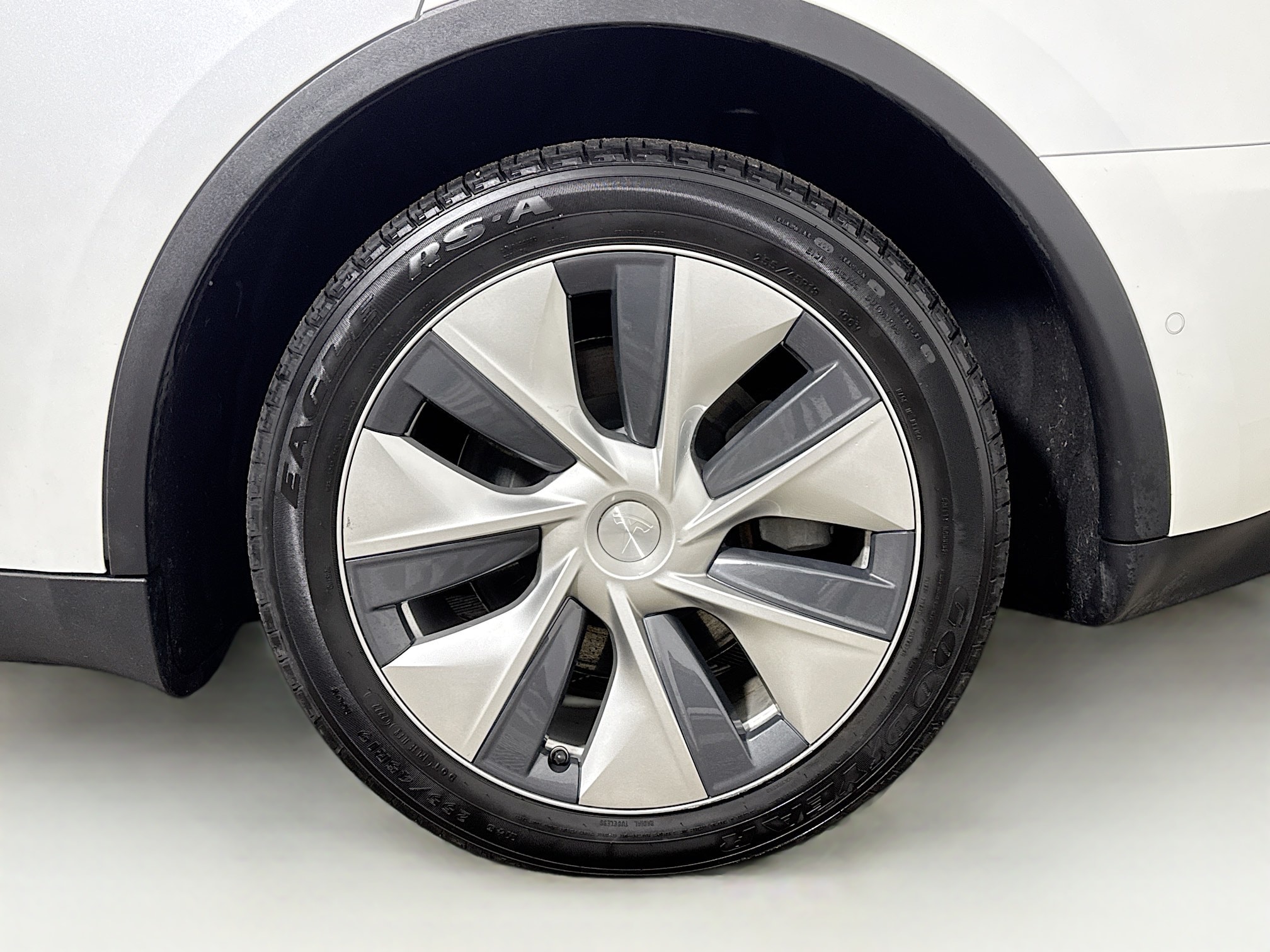 Vehicle image 28 of 29