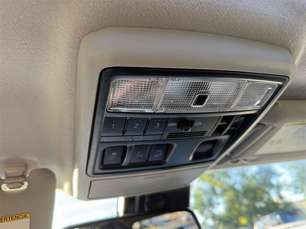 2020 Toyota 4Runner Limited Image 32 of 34