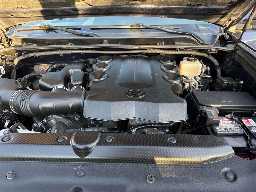 2020 Toyota 4Runner Limited Image 9 of 34