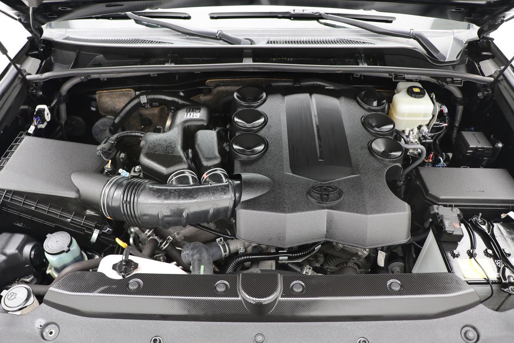 Vehicle image 26 of 28