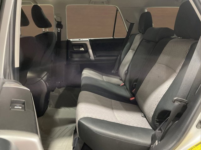 Vehicle image 12 of 27