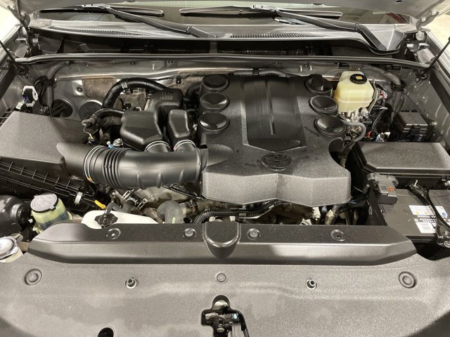 Vehicle image 8 of 27