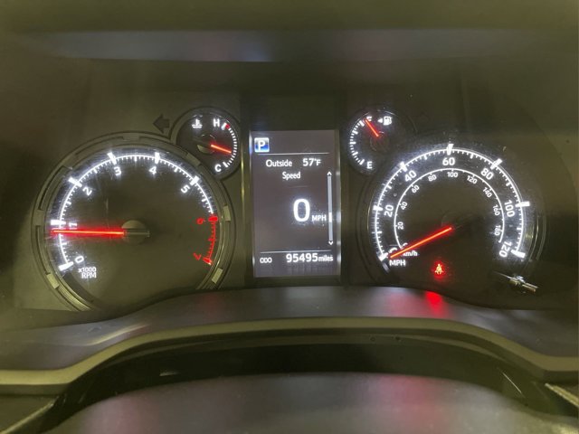Vehicle image 18 of 27
