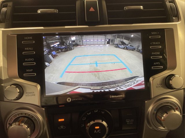 Vehicle image 22 of 27