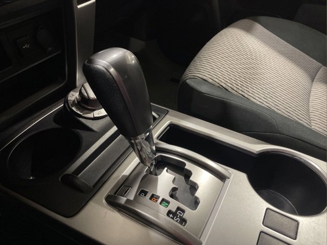 Vehicle image 24 of 27