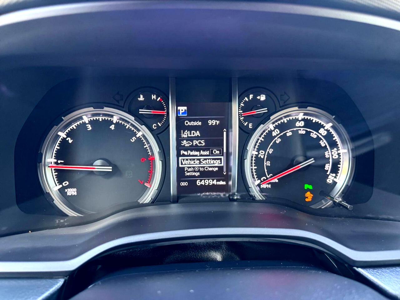 Vehicle image 18 of 29