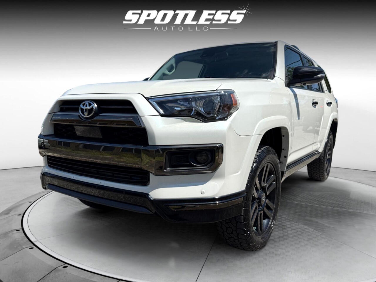 Vehicle image 2 of 29