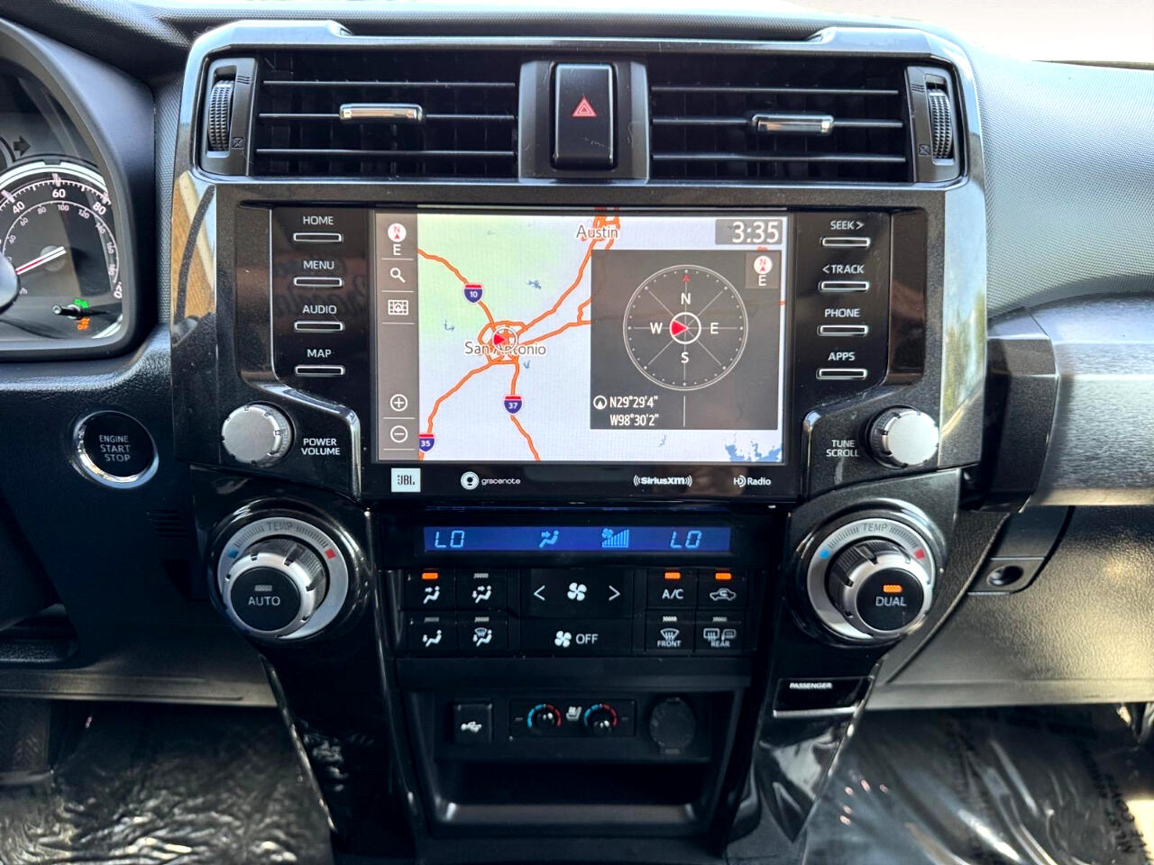 Vehicle image 26 of 29