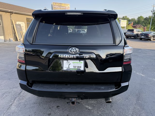 Vehicle image 12 of 34