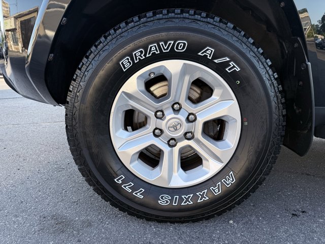 Vehicle image 22 of 34
