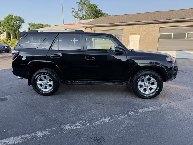 Vehicle image 8 of 34