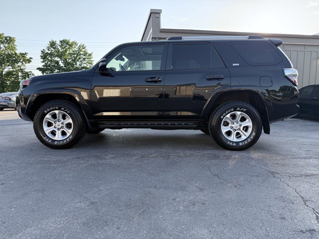 Vehicle image 16 of 34