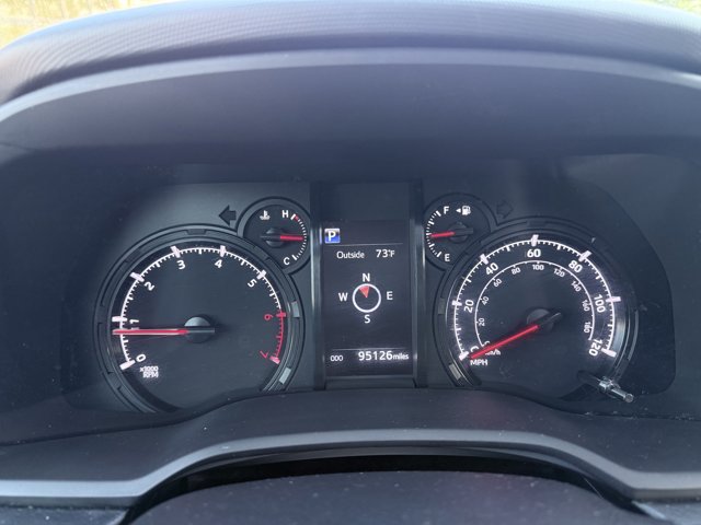 Vehicle image 18 of 34